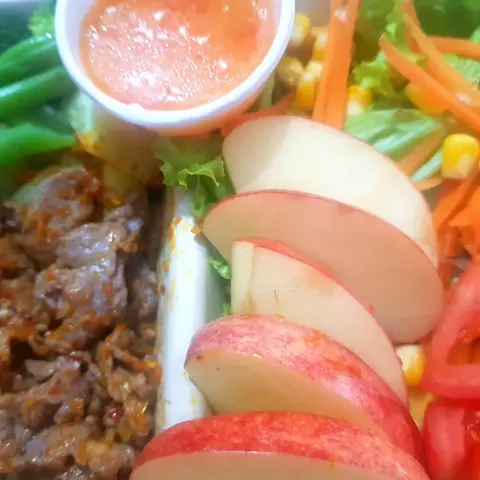 Hình ảnh Salad bò sốt chanh dây