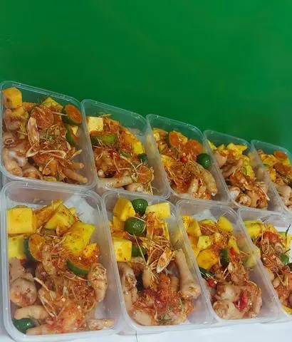 Hình ảnh Chân gà sốt Thái