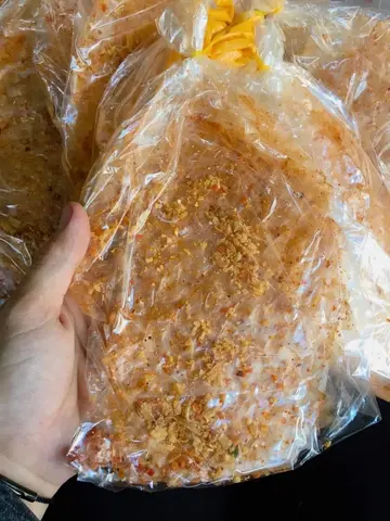 Hình ảnh Bánh tráng muối nhuyễn ướt