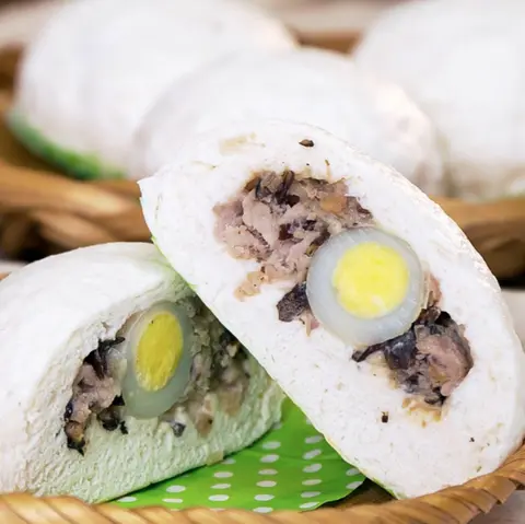 Hình ảnh Bánh bao trứng cút