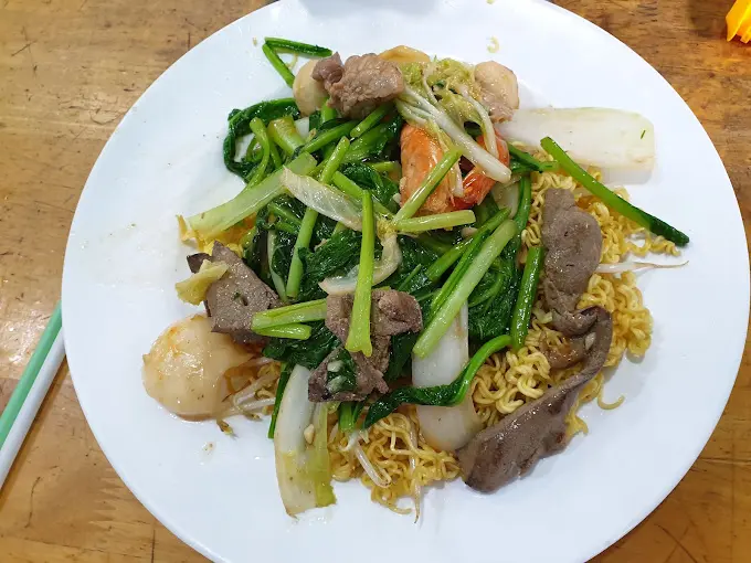 Hình ảnh Mì gói xào thập cẩm