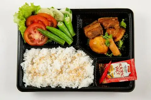 Hình ảnh Cơm thịt kho trứng - canh
