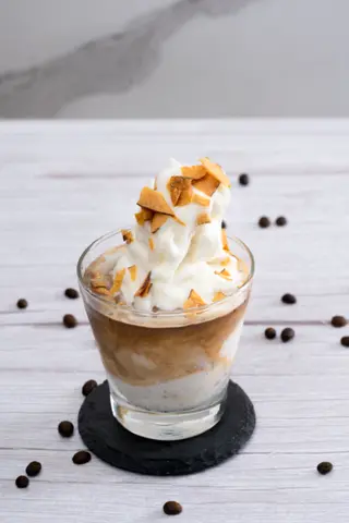 Hình ảnh Cafe cốt dừa đá xay - M
