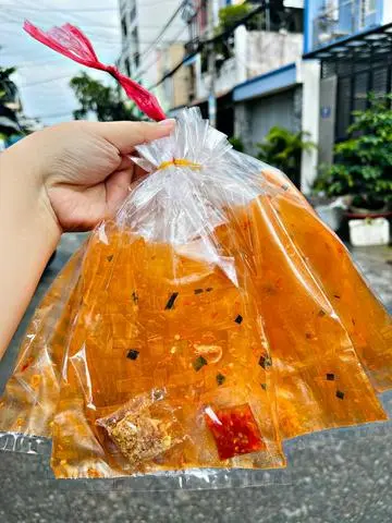 Hình ảnh Xâu bơ me lá tuổi thơ