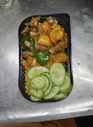 Hình ảnh Cơm bò xào lúc lắc