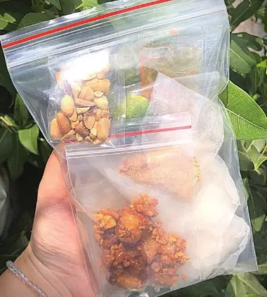 Hình ảnh Bánh tráng tóp mỡ