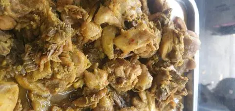 Hình ảnh Cơm gà kho gừng
