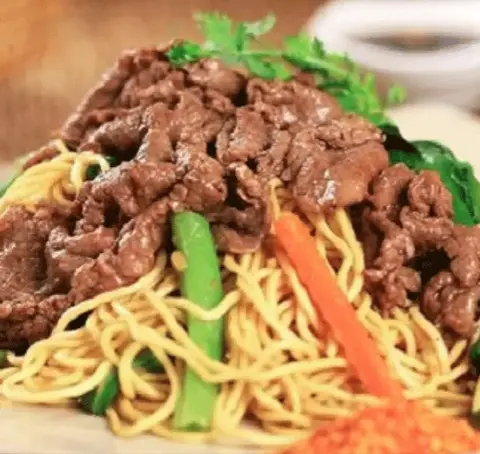 Hình ảnh Mì xào bò