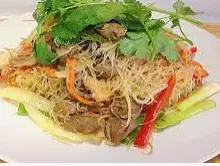 Hình ảnh Bún gạo xào bò