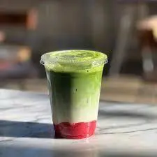 Hình ảnh Matcha latte dâu
