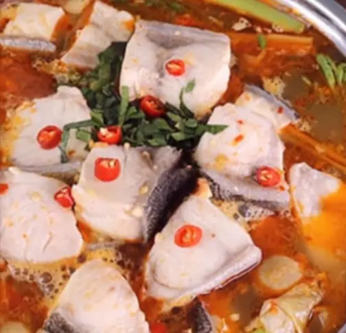Hình ảnh Lẩu cá bớp nấu thái