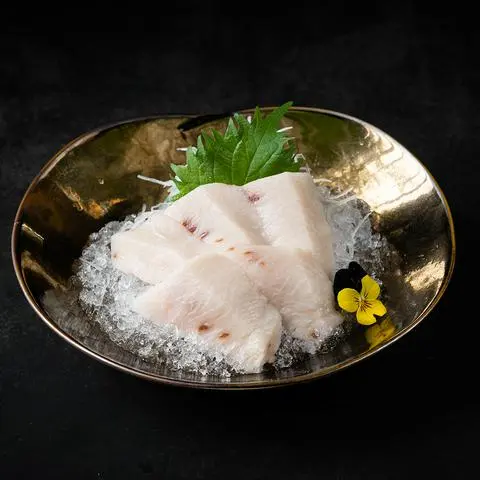 Hình ảnh Sashimi cá vây xanh - 5 miếng
