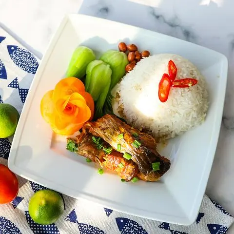 Hình ảnh Cơm Cá  hú Kho(Cay tí)
