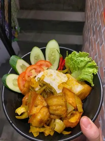 Hình ảnh Cơm ba chỉ cháy cạnh