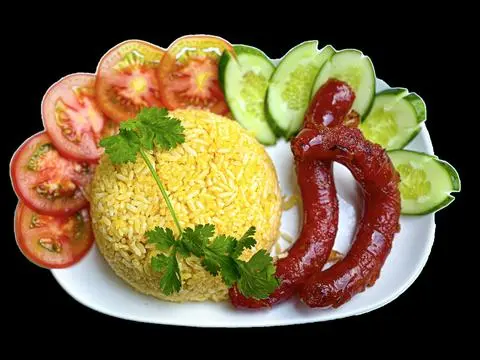 Hình ảnh Cơm 2 lạp xưởng