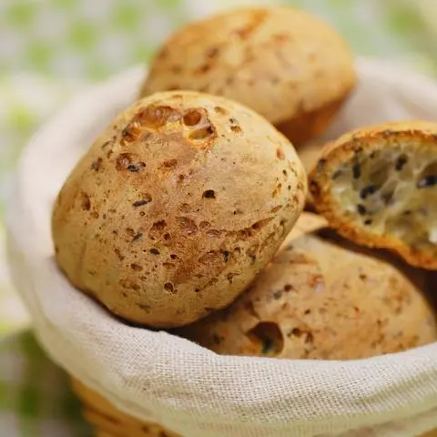 Hình ảnh Bánh mè đen Hàn Quốc