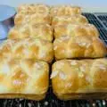 Hình ảnh Bánh mì hoa cúc nhỏ
