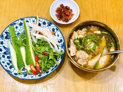 Hình ảnh Bánh mì xíu mại Đà Lạt