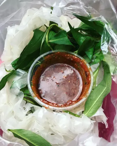 Hình ảnh Bánh tráng chấm