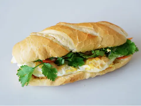 Hình ảnh Bánh mì ốp la