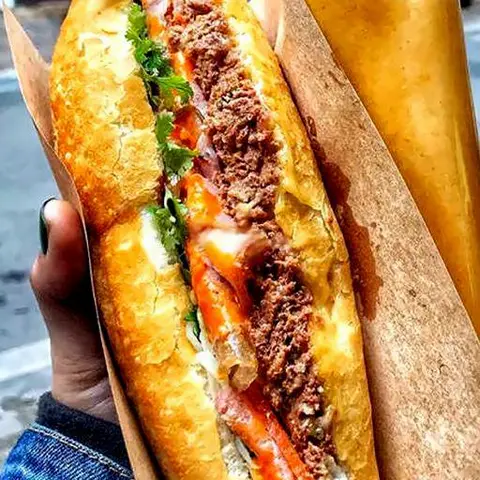 Hình ảnh Bánh Mì Pate Ruốc