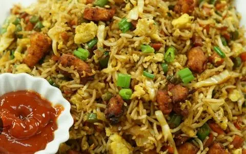 Hình ảnh Cơm chiên thịt gà