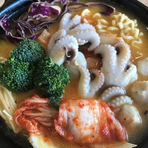 Hình ảnh Mì Tomyum Bạch Tuộc