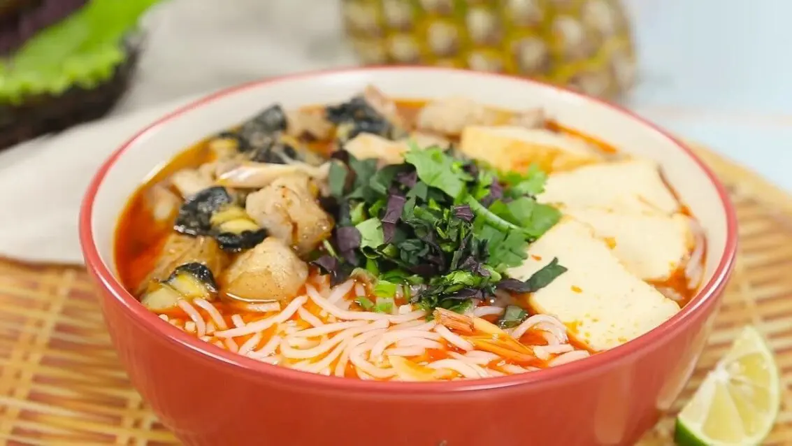 Hình ảnh Canh bún ốc thập cẩm