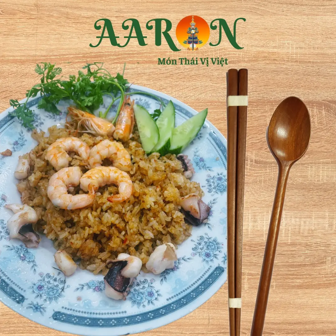 Hình ảnh Cơm chiên Tomyum Aaron (cay nhẹ)