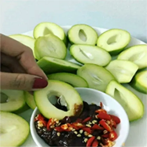 Hình ảnh Xoài Non 400g - mắm Ruốc