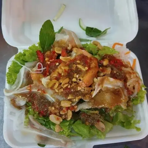 Hình ảnh Combo 10 cuốn đầy đủ - 1 bún mắm nêm