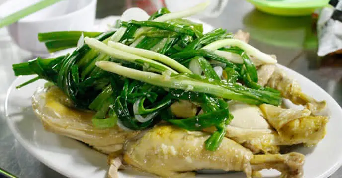 Hình ảnh Gà tre hấp hành