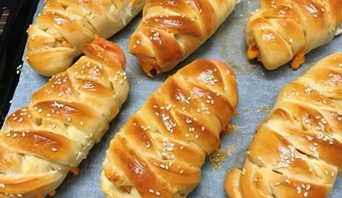 Hình ảnh Bánh mì xúc xích