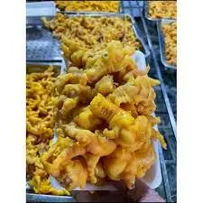 Hình ảnh Chân gà ủ muối rút xương khay 500 gram