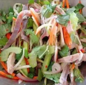 Hình ảnh Gỏi bao tử ngó sen