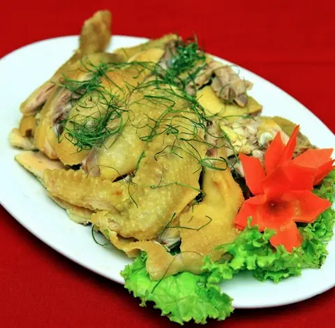 Hình ảnh Gà tre hấp lá chanh - 1 con