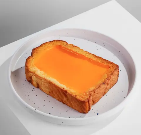 Hình ảnh Bánh toast Sốt Lava trứng muối