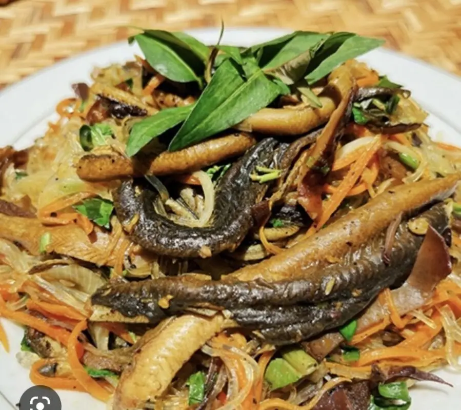 Hình ảnh Miến lươn xào mềm