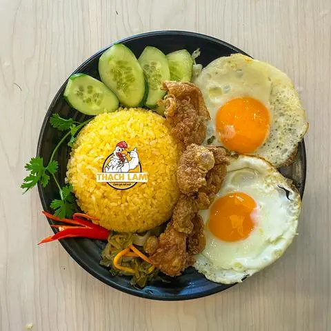 Hình ảnh Cơm ốp la - da gà
