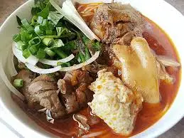 Hình ảnh Bún bò chả quết