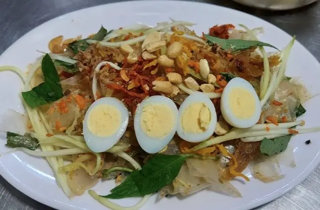 Hình ảnh BÁNH TRÁNG TRỘN (khô mực, khô Bò đỏ)