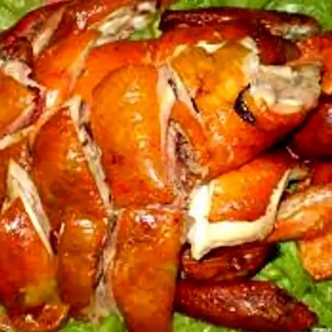 Hình ảnh Gà quay da giòn nửa con