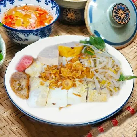 Hình ảnh Bánh cuốn trứng hải sản