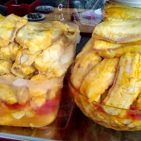 Hình ảnh Bún Đầy Đủ Miền Trung ( Xương , Chả Cá Thu, Cá Lóc