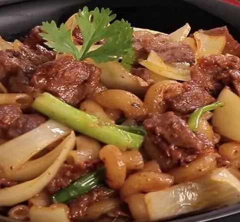Hình ảnh Nui xào bò