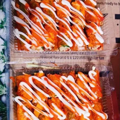 Hình ảnh Bánh tráng cuốn cô Bông
