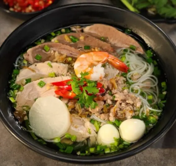 Hình ảnh Hủ tiếu mì thập cẩm