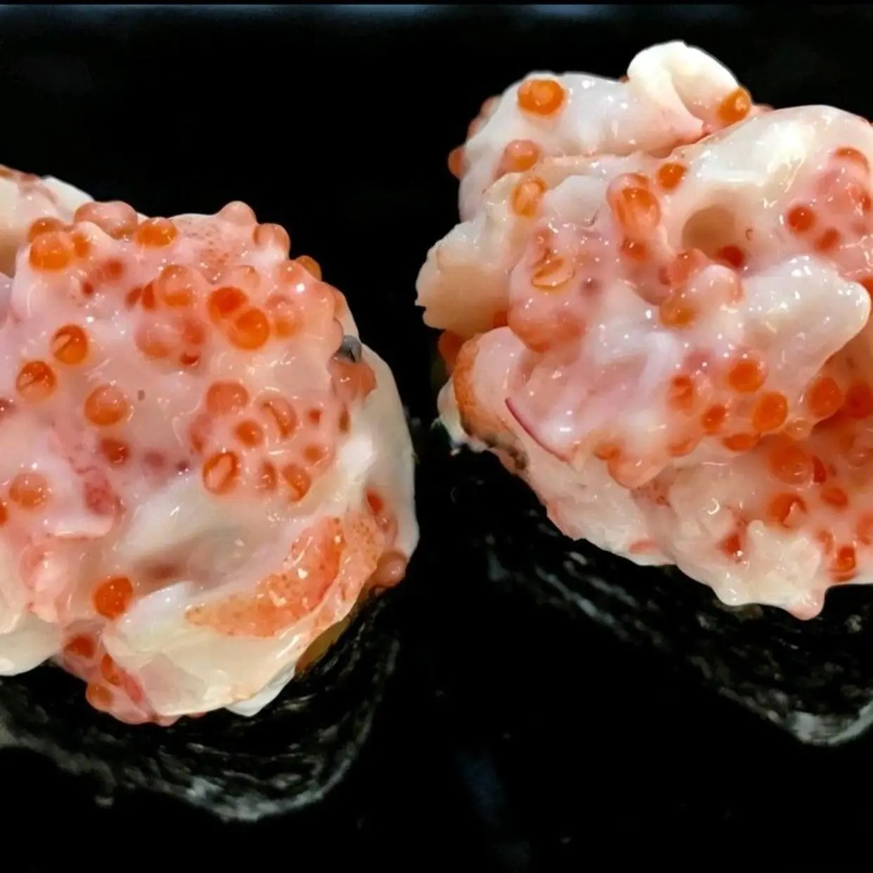 Hình ảnh EBI TOBIKO SUSHI _ TÔM TRỘN TRỨNG CÁ SỐT