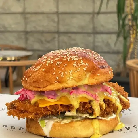 Hình ảnh Burger gà sốt mù tạt cay - Sauce mustard w chicken