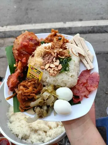Hình ảnh Xôi đùi gà sốt thập cẩm